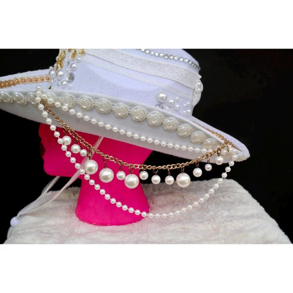 Flowers & Pearls Cowgirl Hat main image 8